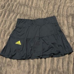 Adidas dark blue skirt with
Shorts SZ S